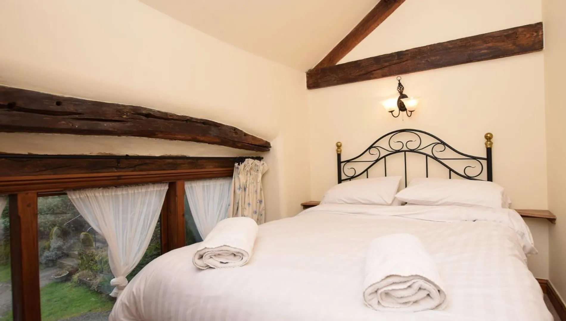 3 Bed In Hope Pk432 Villa Aston  Storbritannien